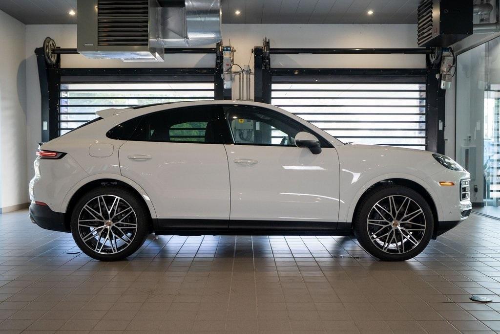new 2025 Porsche Cayenne car, priced at $107,775