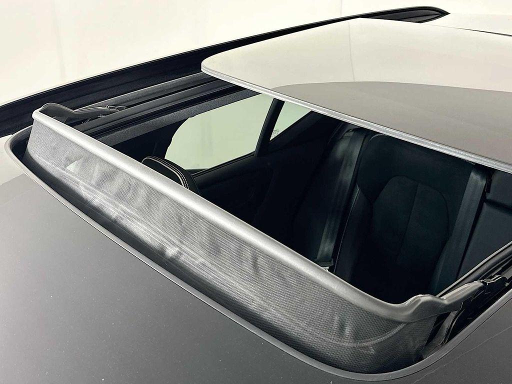 used 2021 Volvo XC40 car, priced at $25,700