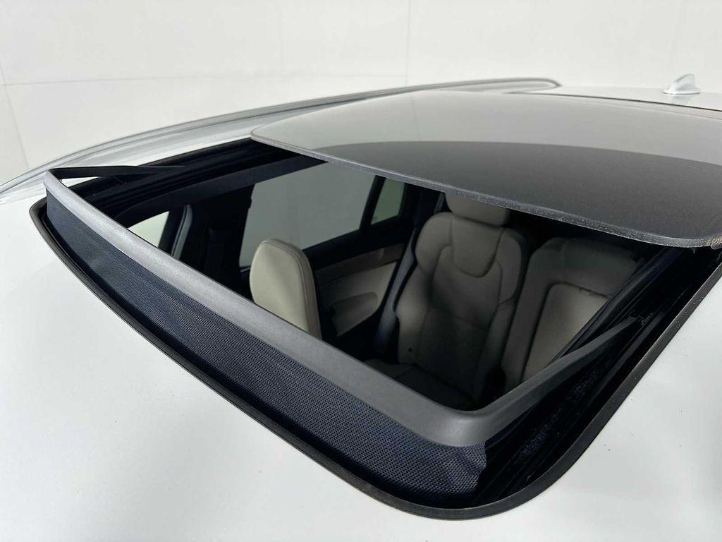 new 2026 Volvo XC90 Plug-In Hybrid car, priced at $81,875