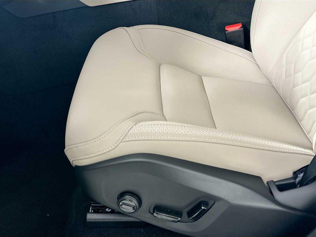 new 2026 Volvo XC90 Plug-In Hybrid car, priced at $81,875