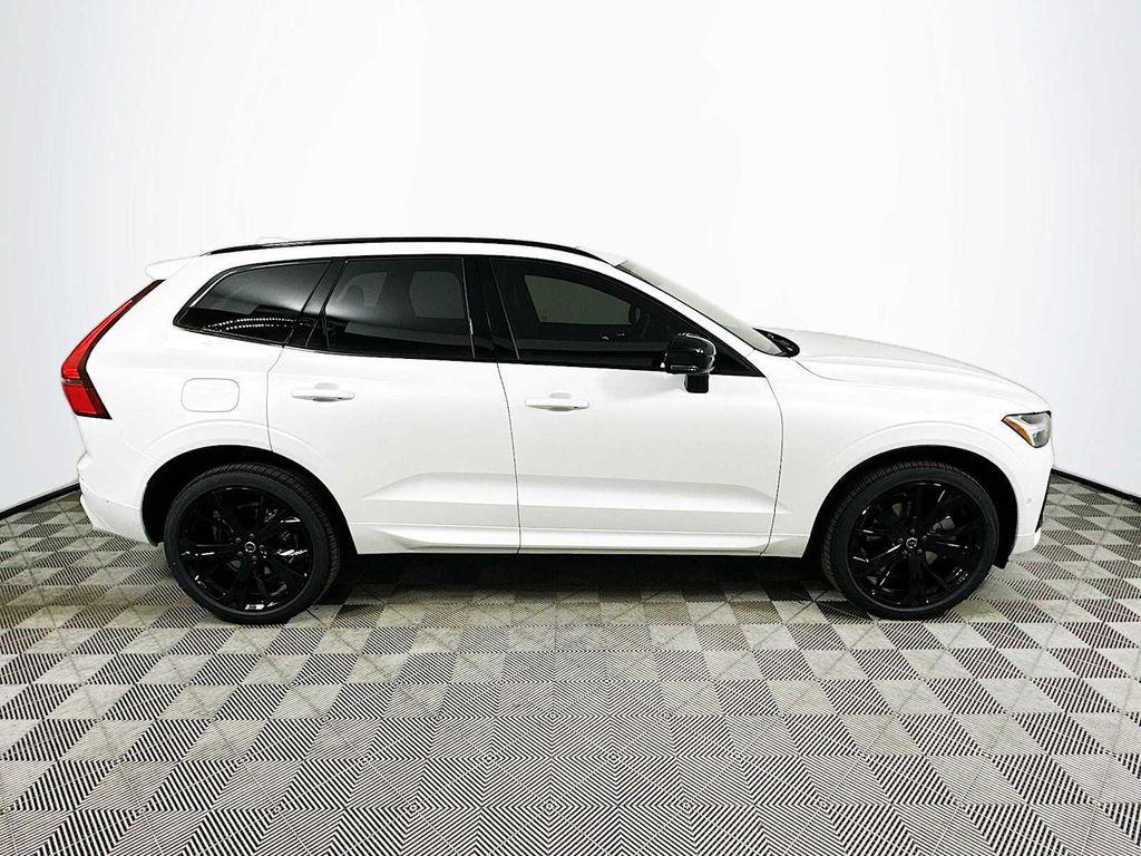 new 2026 Volvo XC60 Plug-In Hybrid car, priced at $75,685