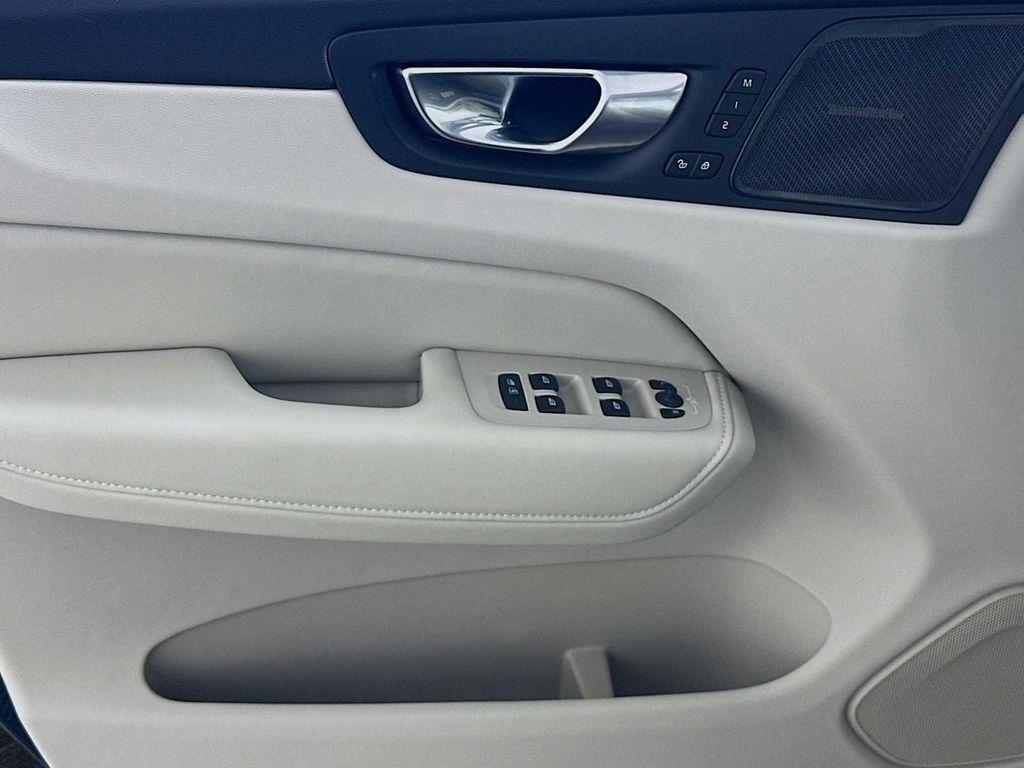 new 2026 Volvo XC60 car, priced at $64,375