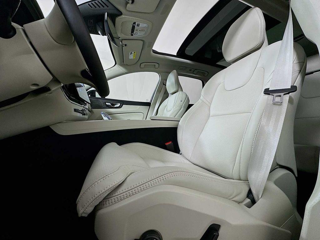 new 2026 Volvo XC60 car, priced at $64,375