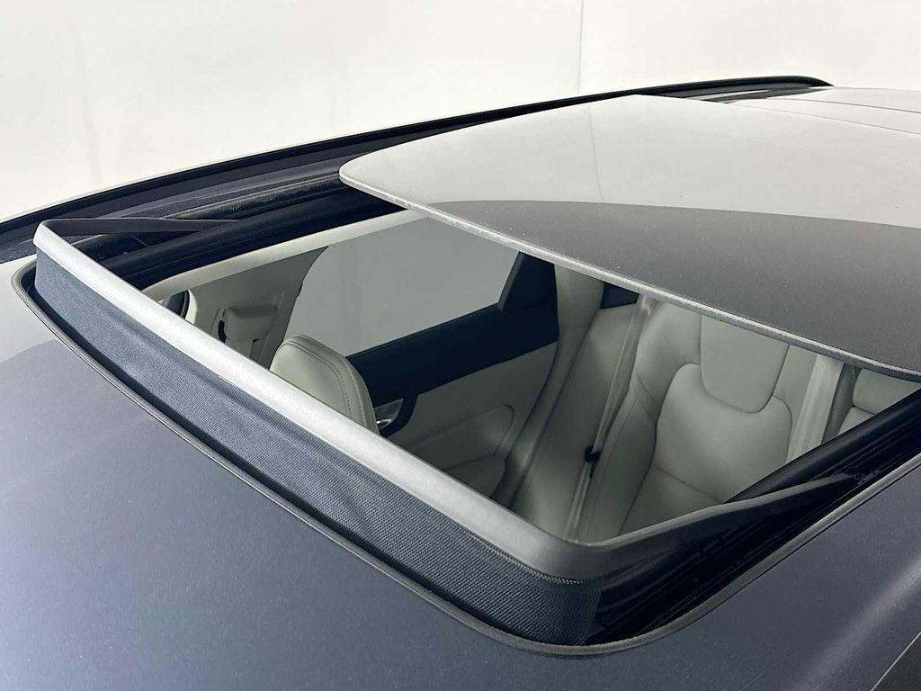 new 2026 Volvo XC60 car, priced at $64,375