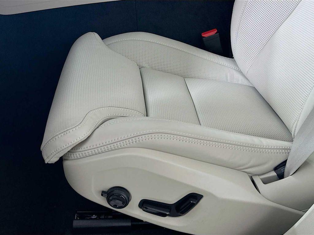 new 2026 Volvo XC60 car, priced at $64,375