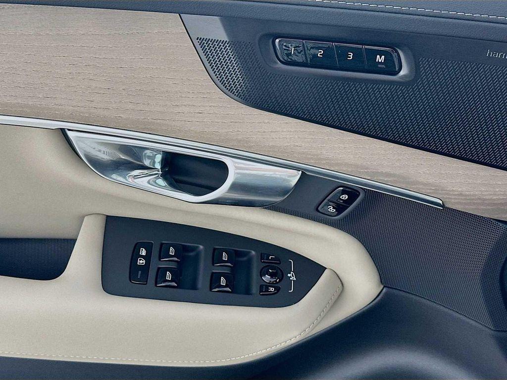 new 2026 Volvo XC90 Plug-In Hybrid car, priced at $81,995