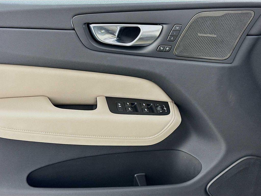 new 2026 Volvo XC60 car, priced at $58,185