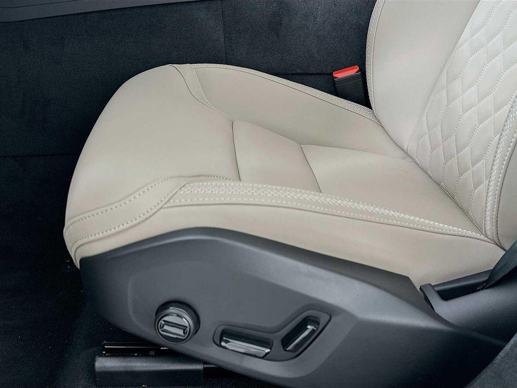 new 2026 Volvo XC60 Plug-In Hybrid car, priced at $70,010