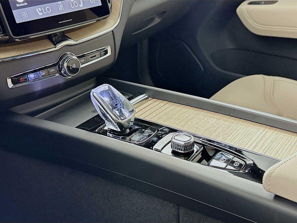 new 2026 Volvo XC60 Plug-In Hybrid car, priced at $70,010