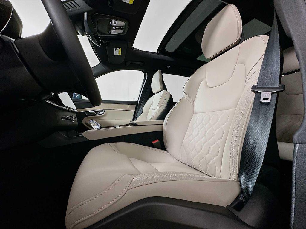 new 2026 Volvo XC90 Plug-In Hybrid car, priced at $81,875