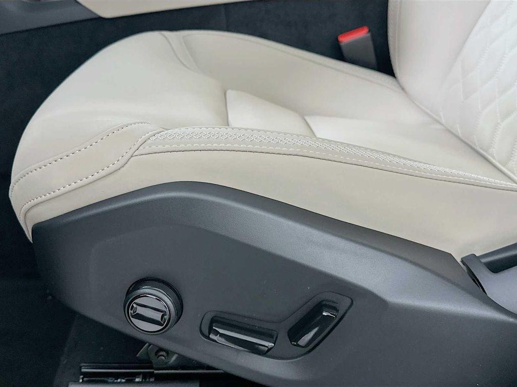 new 2026 Volvo XC90 Plug-In Hybrid car, priced at $81,875