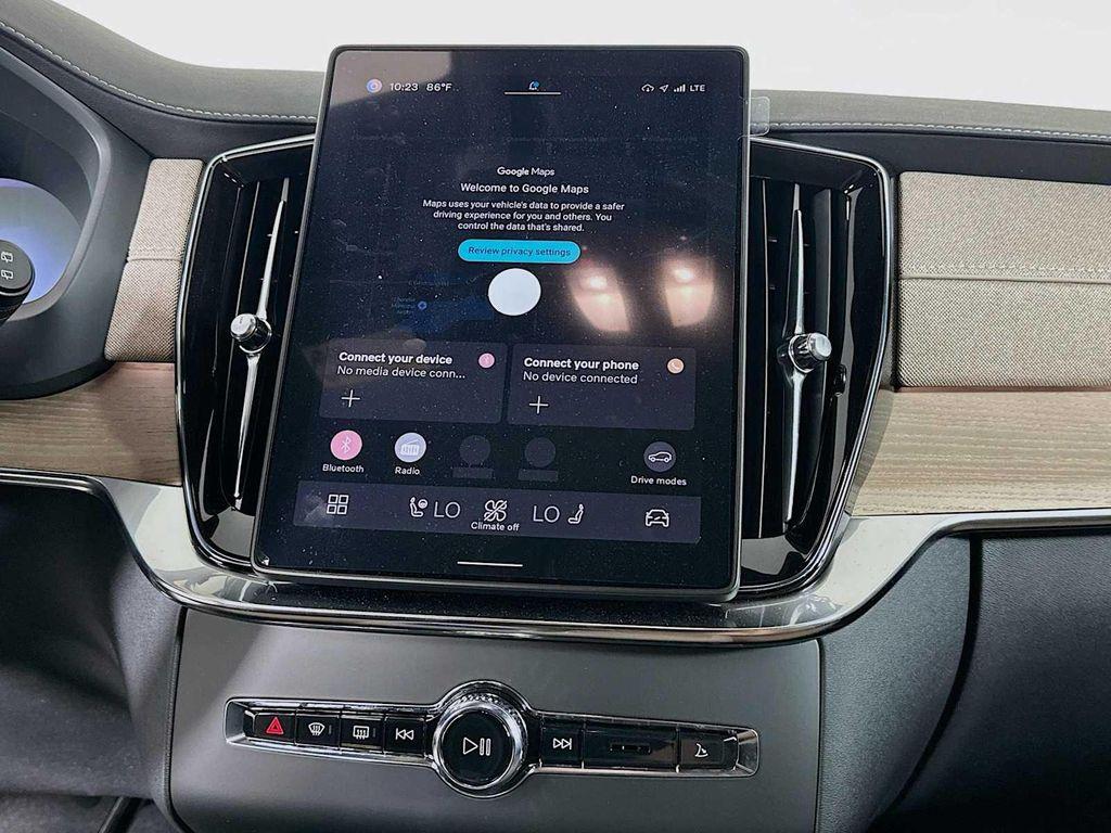 new 2025 Volvo XC90 Plug-In Hybrid car, priced at $78,805