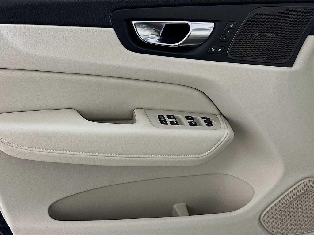 new 2026 Volvo XC60 car, priced at $63,965
