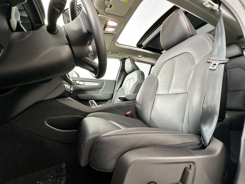 used 2025 Volvo XC40 car, priced at $34,800