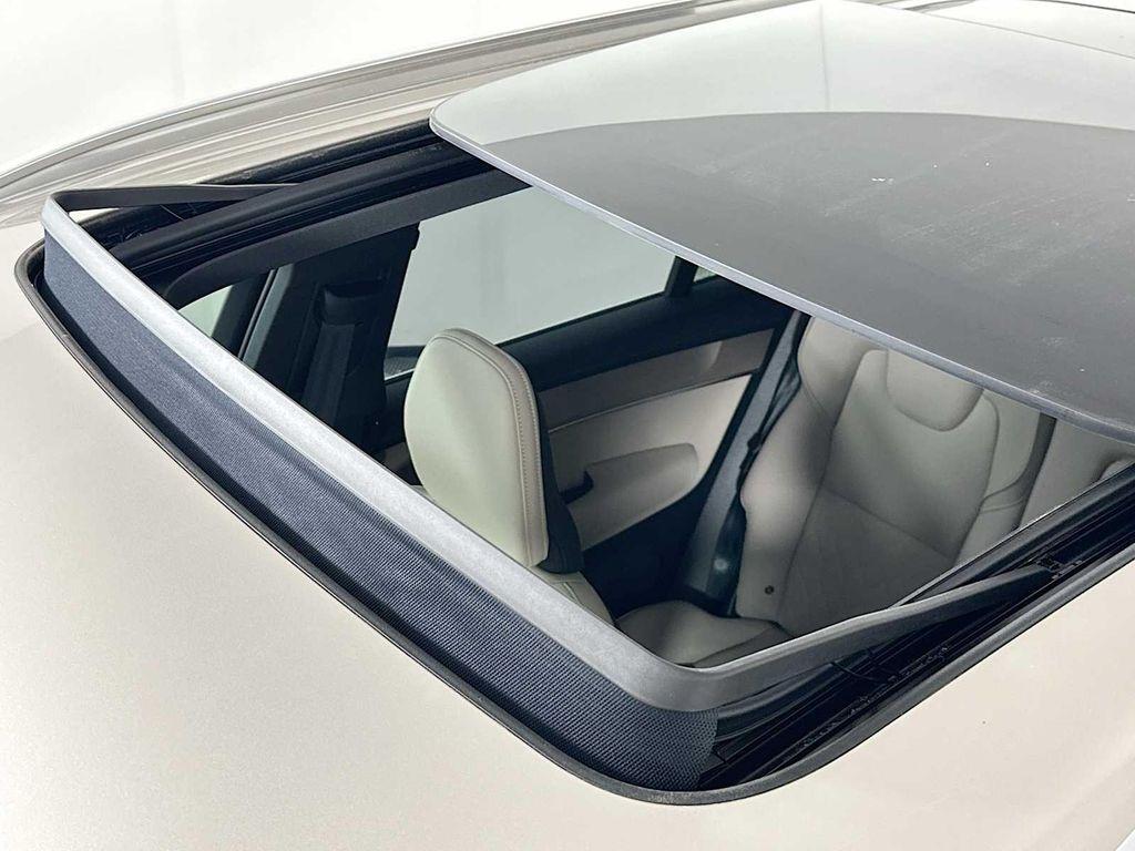 new 2026 Volvo XC90 Plug-In Hybrid car, priced at $81,995