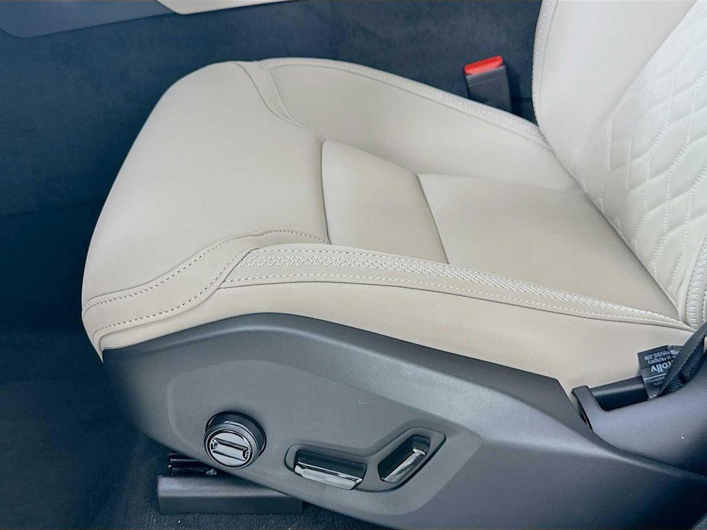 new 2026 Volvo XC90 Plug-In Hybrid car, priced at $81,995