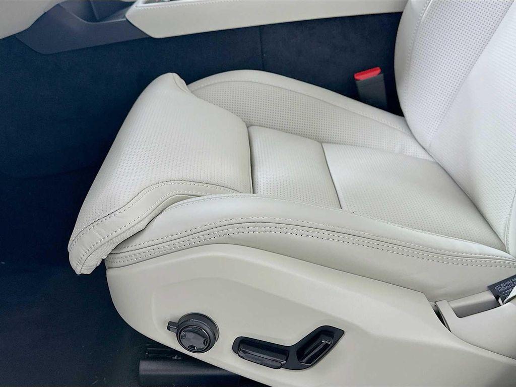 new 2026 Volvo XC90 Plug-In Hybrid car, priced at $85,745