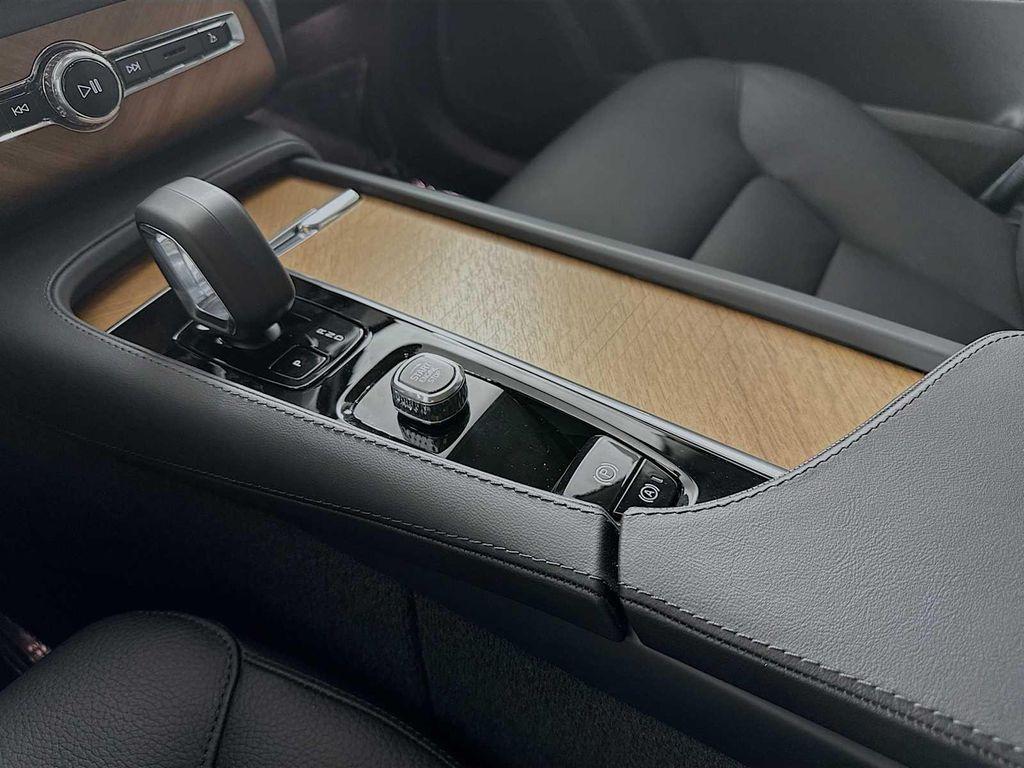 used 2025 Volvo XC90 Plug-In Hybrid car, priced at $67,900