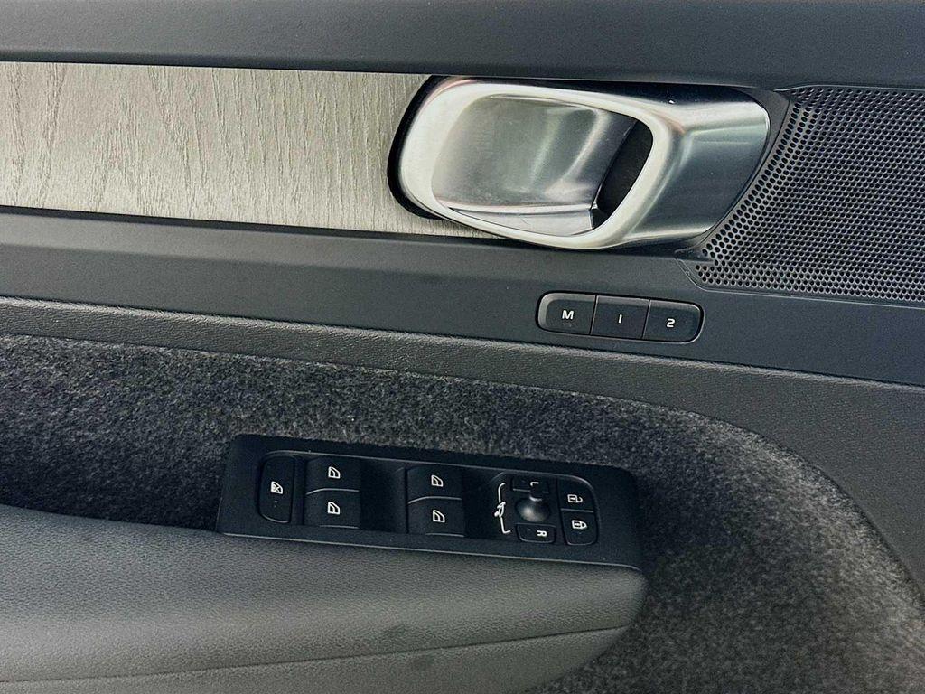 used 2023 Volvo XC40 car, priced at $28,900