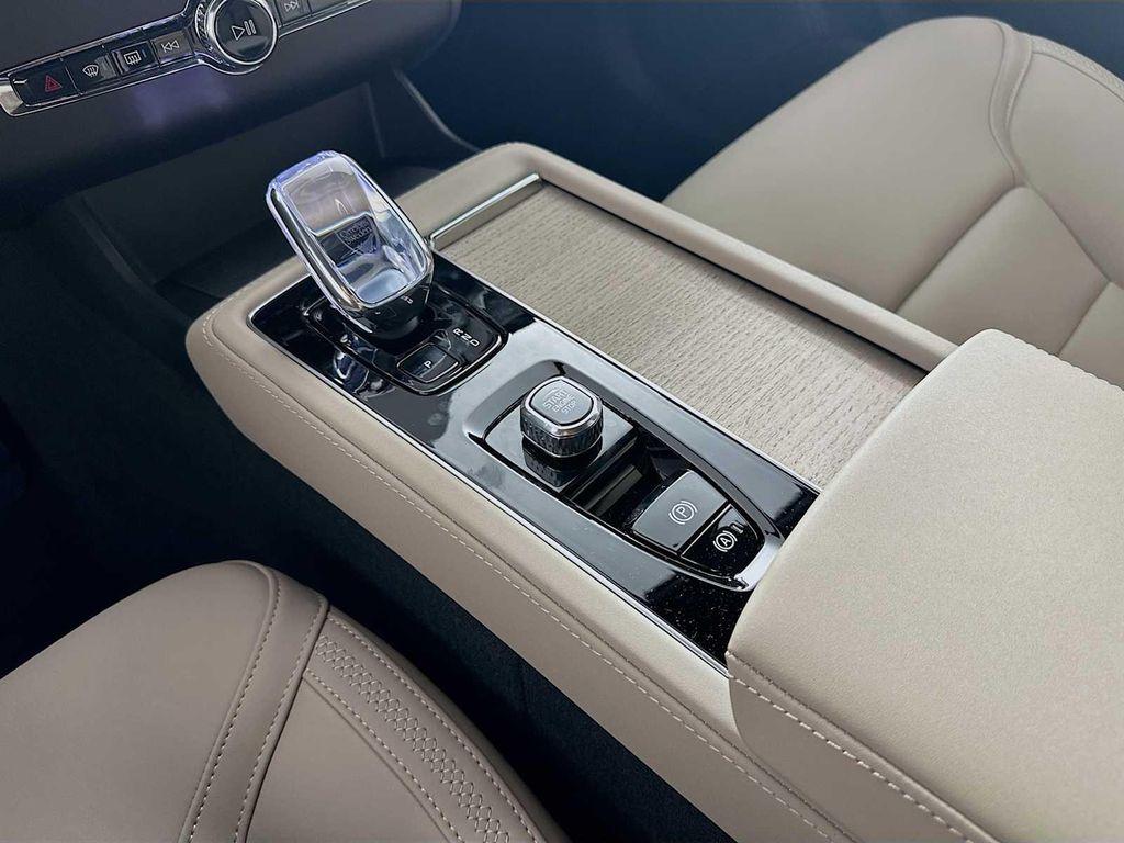 new 2026 Volvo XC90 car, priced at $71,825