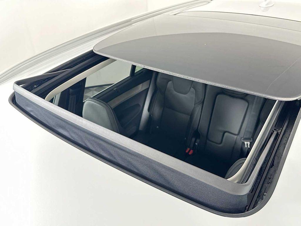 new 2025 Volvo XC90 Plug-In Hybrid car, priced at $82,405