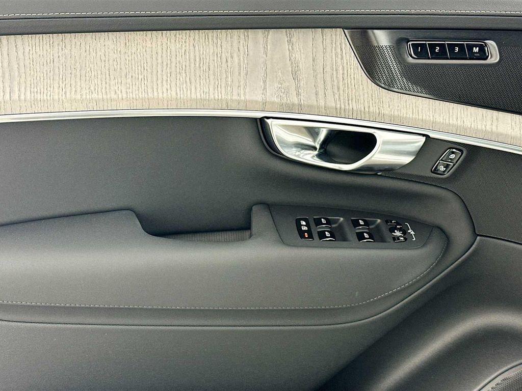 new 2025 Volvo XC90 Plug-In Hybrid car, priced at $82,405