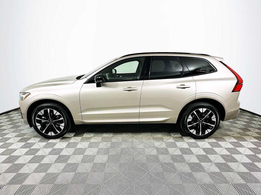 new 2026 Volvo XC60 car, priced at $58,105