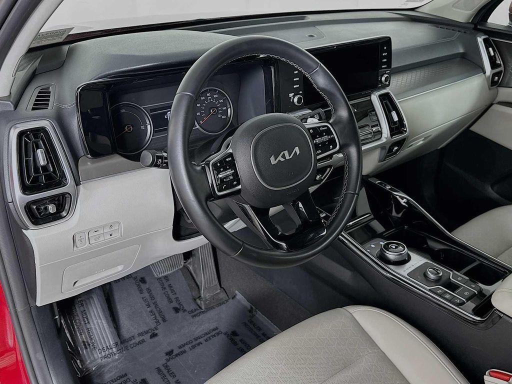 used 2022 Kia Sorento Plug-In Hybrid car, priced at $23,900