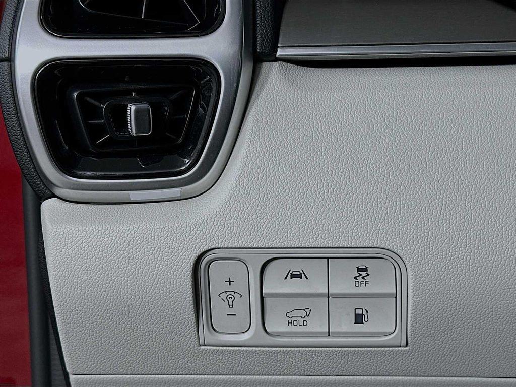 used 2022 Kia Sorento Plug-In Hybrid car, priced at $23,900