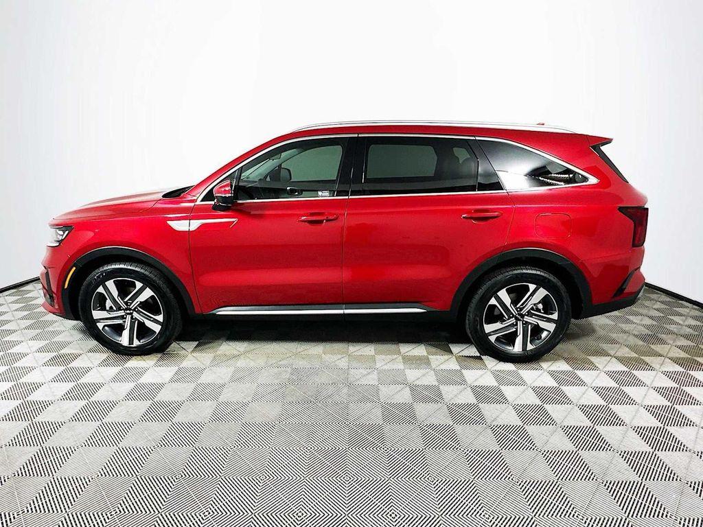 used 2022 Kia Sorento Plug-In Hybrid car, priced at $23,900