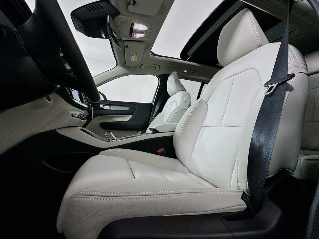 new 2026 Volvo XC40 car, priced at $50,600