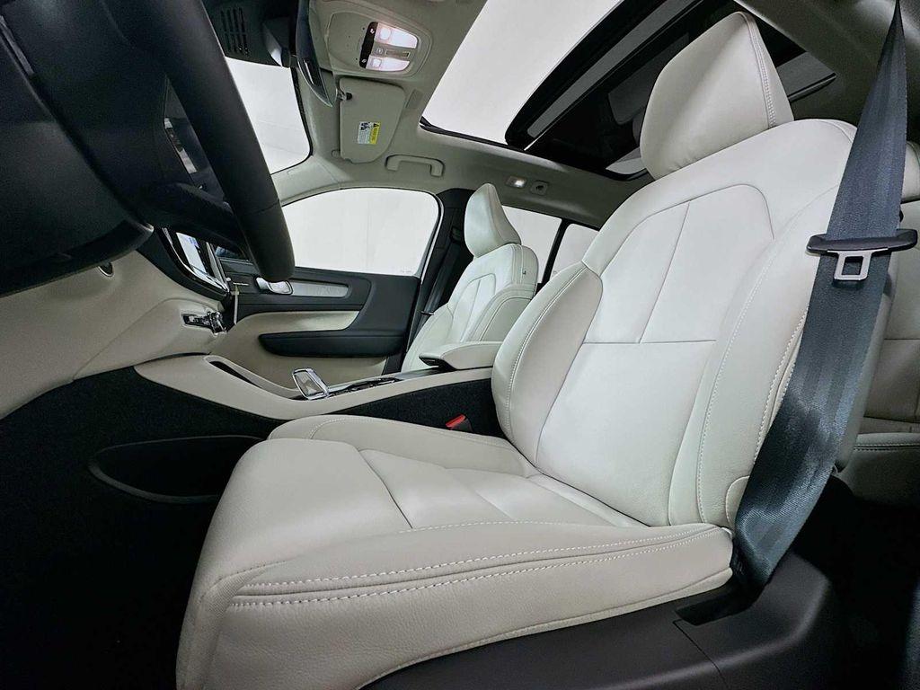 new 2026 Volvo XC40 car, priced at $48,025