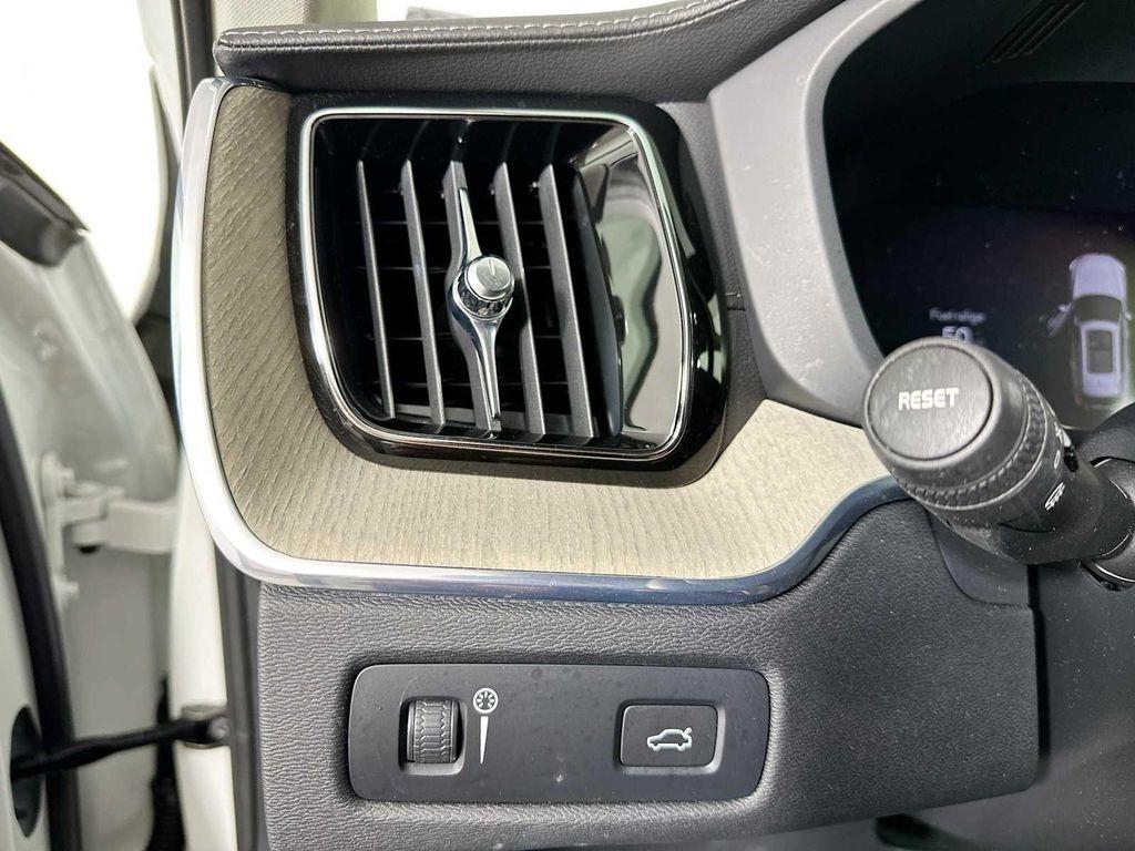 used 2022 Volvo XC60 car, priced at $37,300
