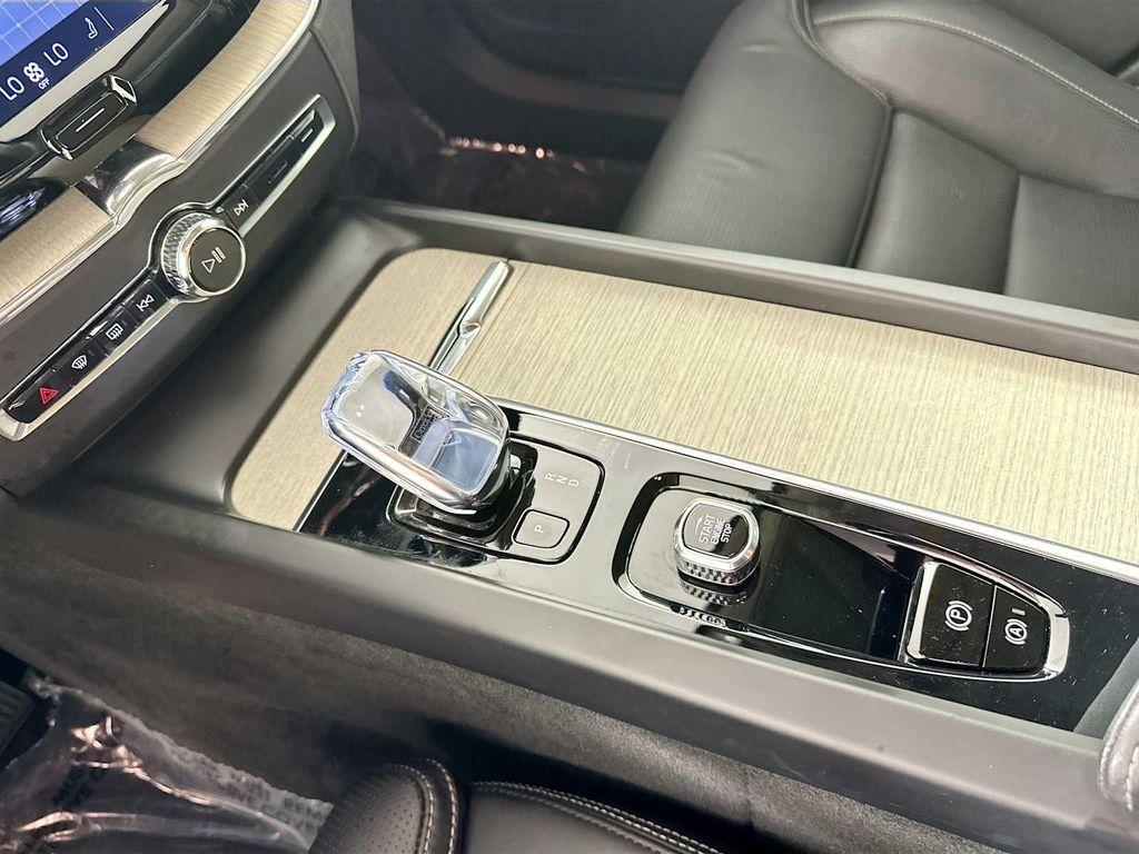 used 2022 Volvo XC60 car, priced at $37,300