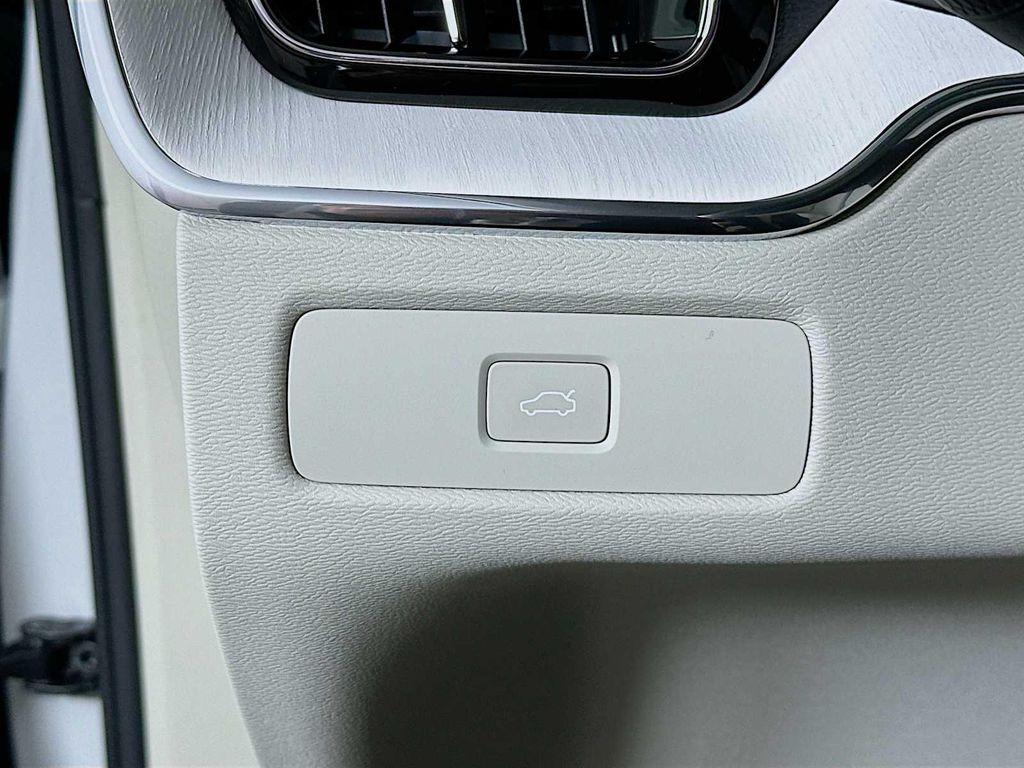 new 2026 Volvo XC60 car, priced at $68,965