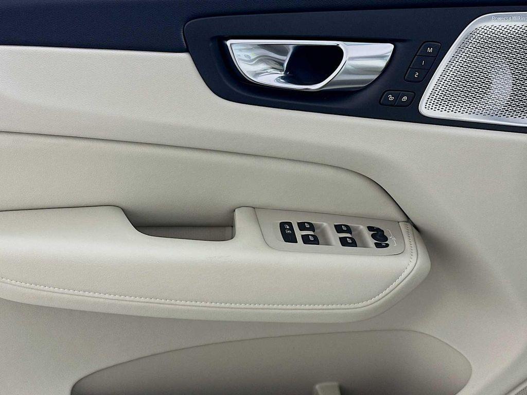 new 2026 Volvo XC60 car, priced at $68,965