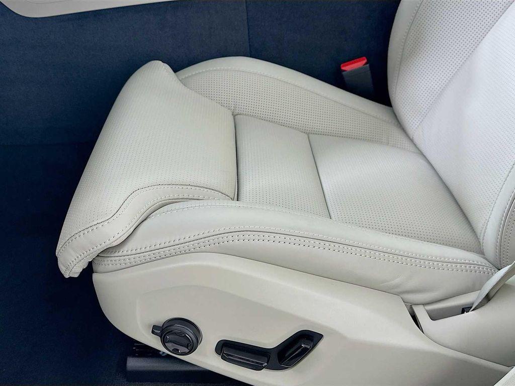 new 2026 Volvo XC60 car, priced at $68,965