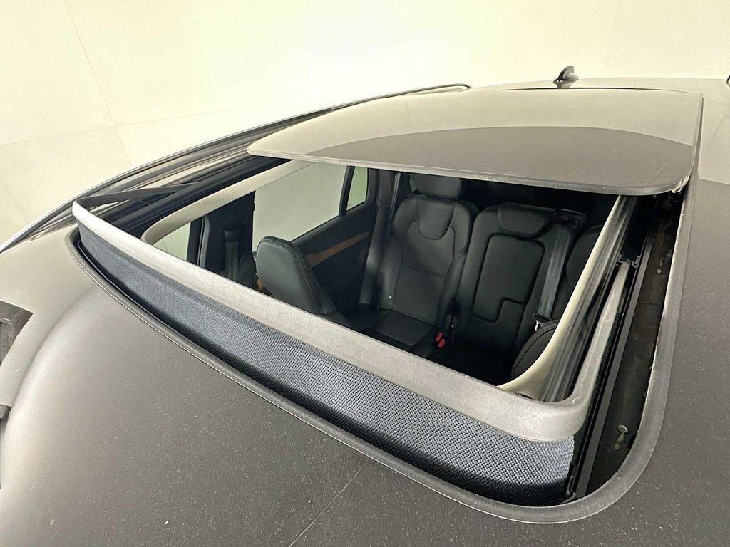 used 2025 Volvo XC90 car, priced at $51,900