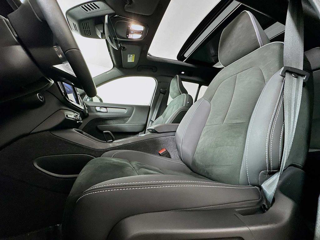 used 2023 Volvo XC40 car, priced at $32,700