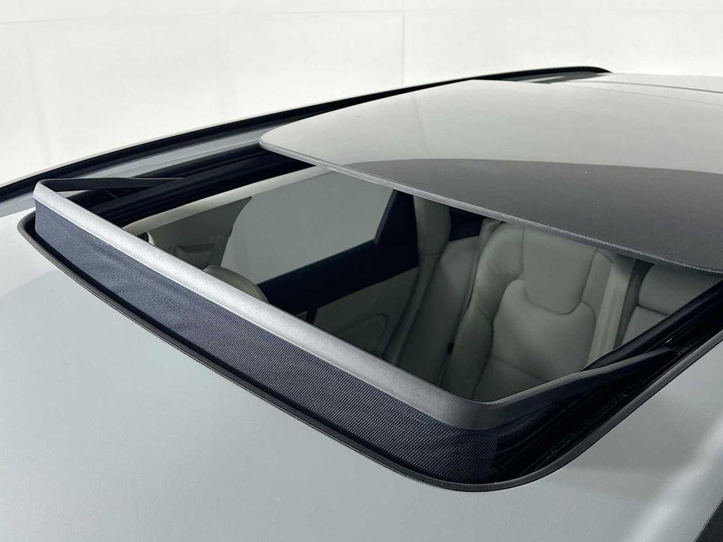 new 2026 Volvo XC60 Plug-In Hybrid car, priced at $80,500