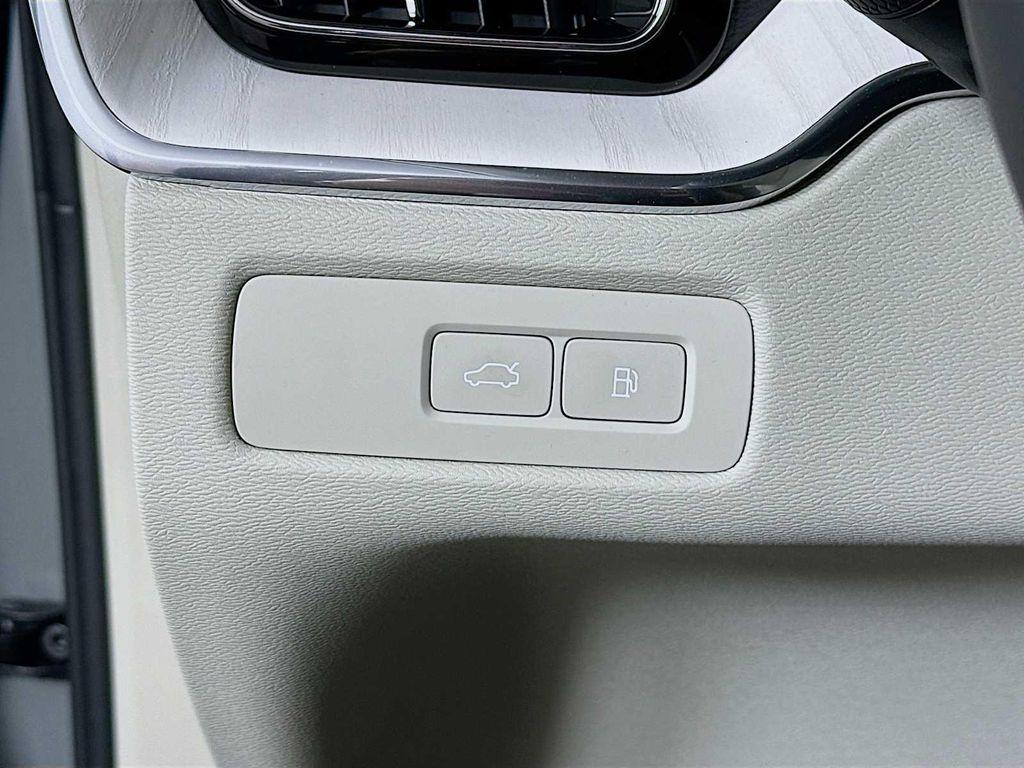 new 2026 Volvo XC60 Plug-In Hybrid car, priced at $80,500