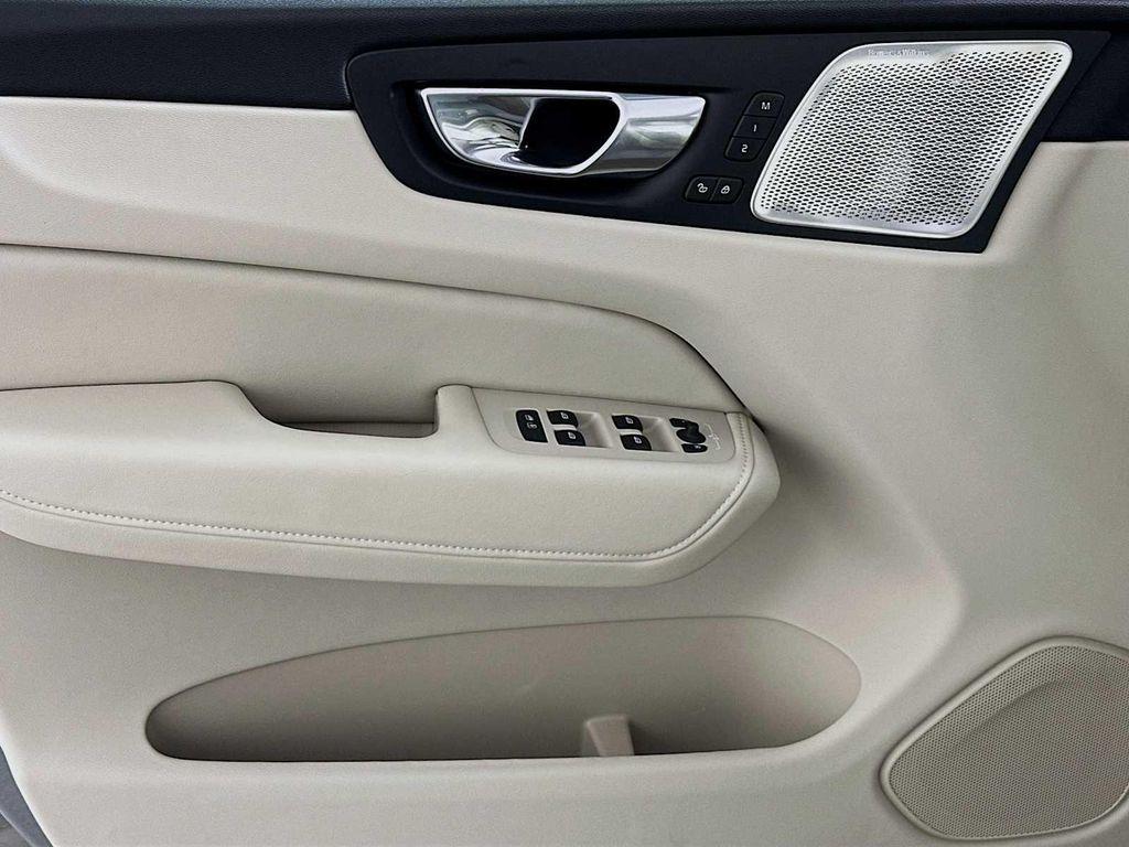 new 2026 Volvo XC60 Plug-In Hybrid car, priced at $80,500