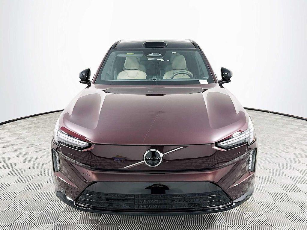 new 2025 Volvo EX90 car, priced at $95,140