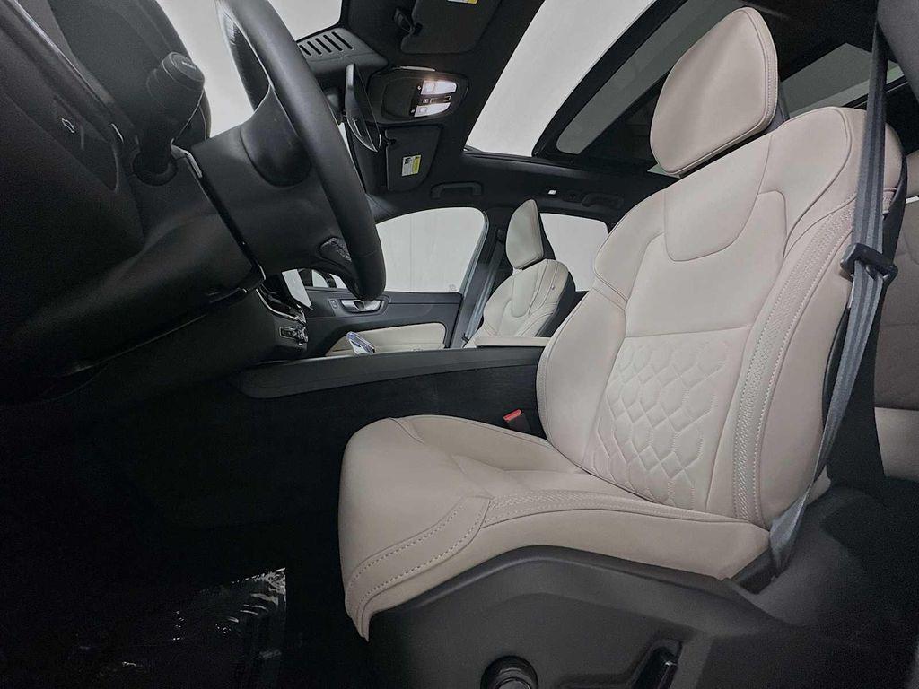 used 2026 Volvo XC60 car, priced at $54,400