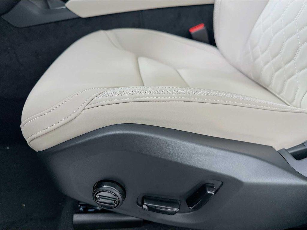 new 2026 Volvo XC90 Plug-In Hybrid car, priced at $82,645