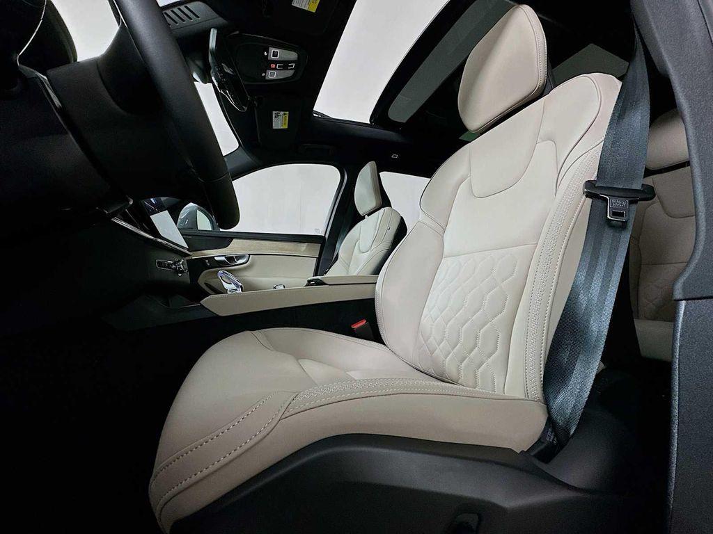 new 2026 Volvo XC90 Plug-In Hybrid car, priced at $82,645