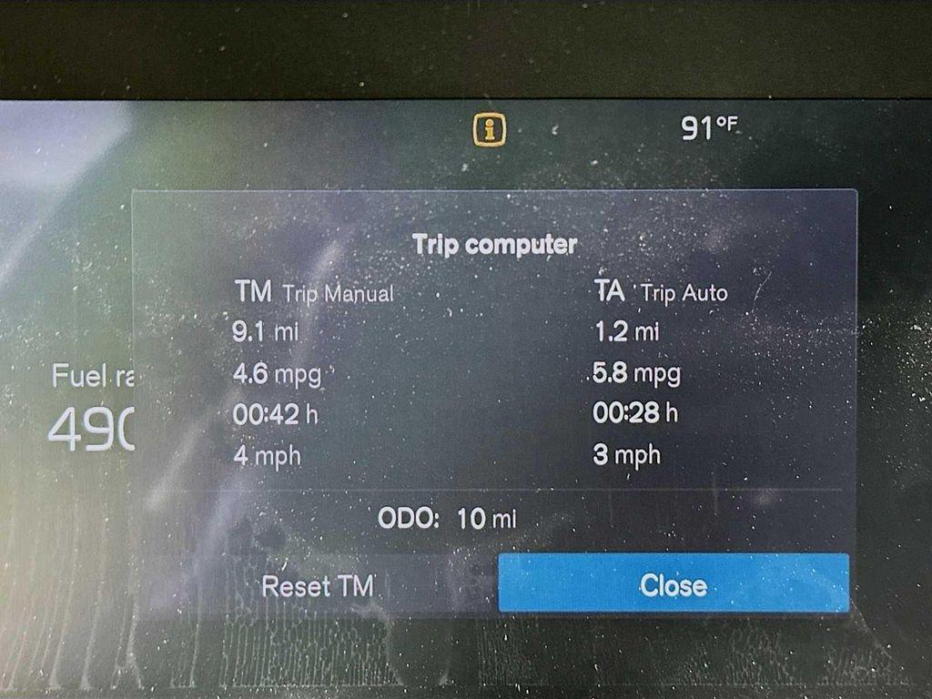 used 2025 Volvo XC40 car, priced at $43,900