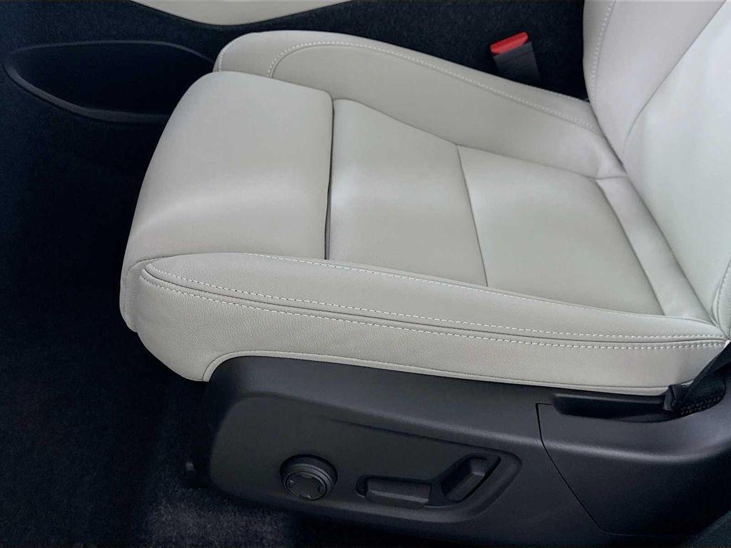 used 2025 Volvo XC40 car, priced at $43,900