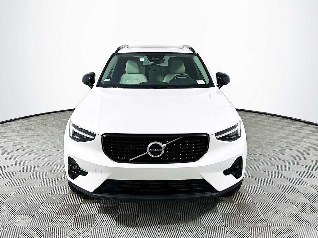 used 2025 Volvo XC40 car, priced at $43,900