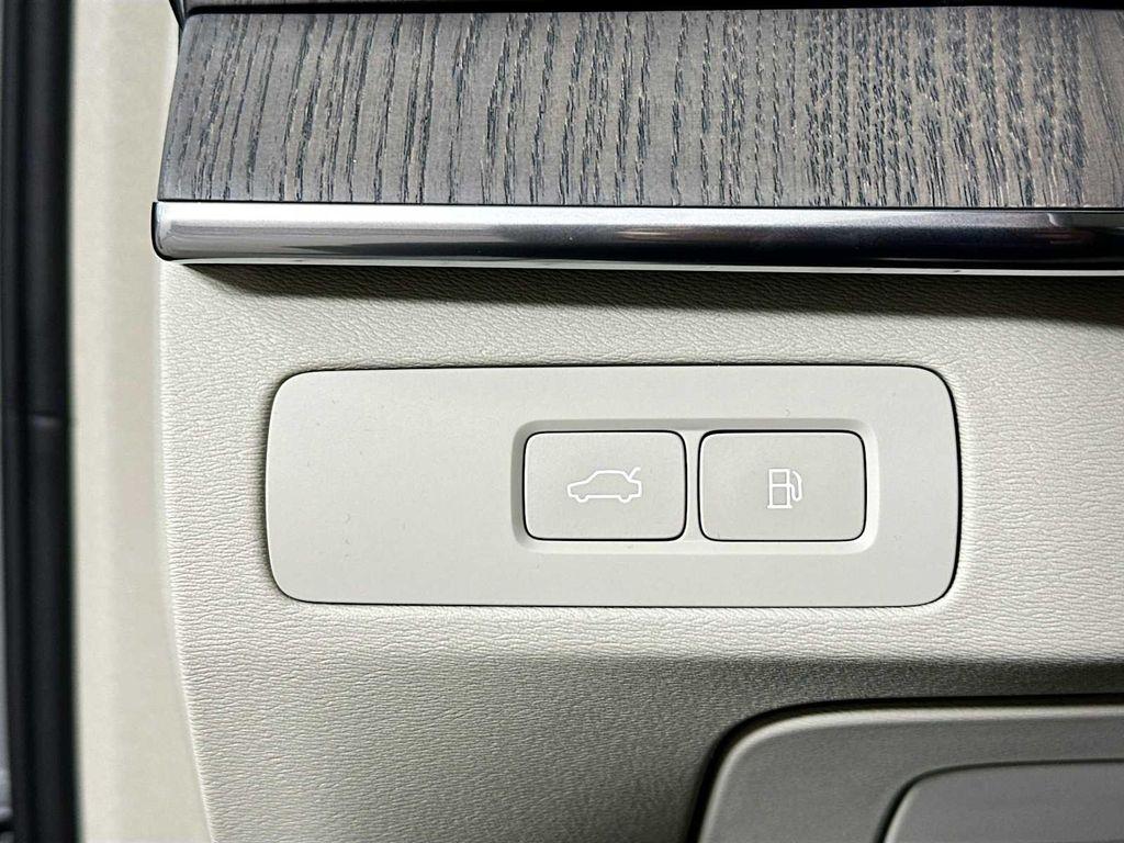 used 2025 Volvo XC90 Plug-In Hybrid car, priced at $68,900